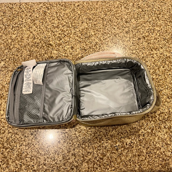 Pottery Barn Kids Emily & Merit Unicorn Backpack AND Lunchbox "Lilly" - Picture 7 of 8